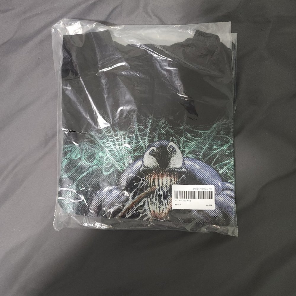 *NEW, SEALED**READY TO SHIP* Darc Sport x Venom Hoodie in Grey